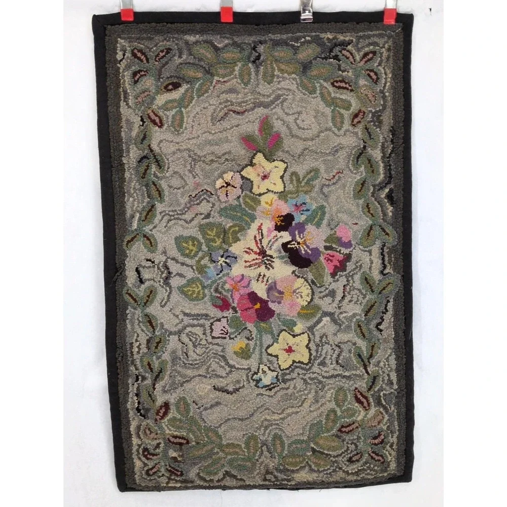 VTG Antique Hooked Rug 42